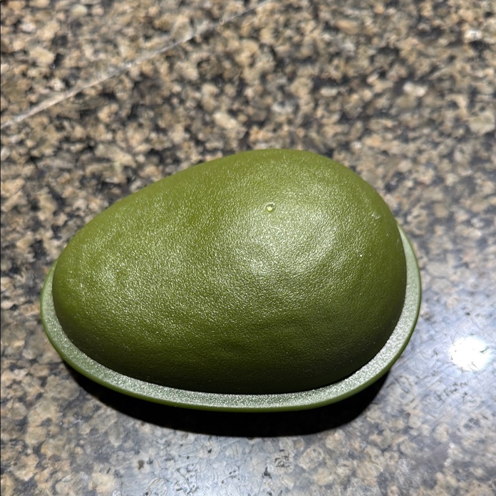 Avacado Saver Never Used